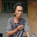 Perjuangan Pedagang Es Kue Jadul di Tengah Tekanan Aparat