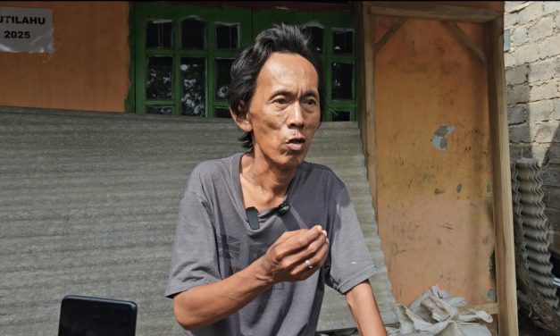 Perjuangan Pedagang Es Kue Jadul di Tengah Tekanan Aparat