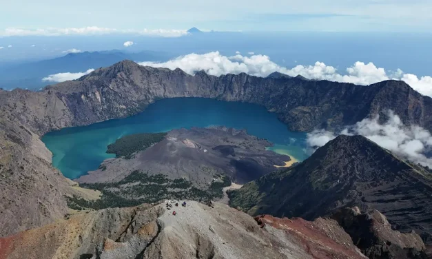 Perputaran Ekonomi Wisata Gunung Rinjani Capai Rp182 Miliar