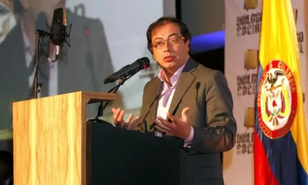 Tekanan Amerika Serikat Tak Goyahkan Presiden Kolombia