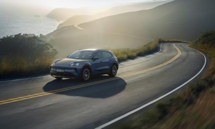 Porsche Cayenne S Electric Debut, Lebih Bertenaga dan Mewah