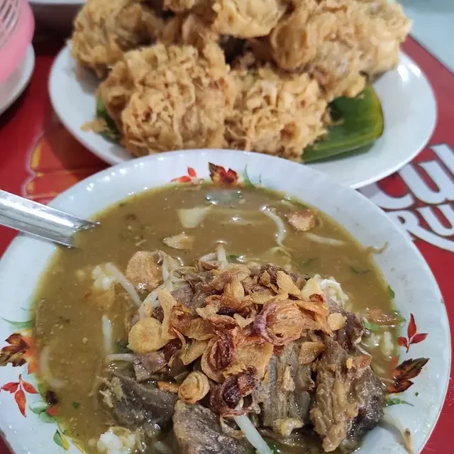 Soto Kudus Bu Jatmi, Kuliner Legendaris Jawa Tengah