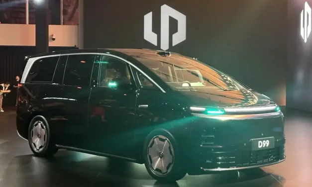Leapmotor D99 Meluncur, MPV Listrik Premium Penuh Teknologi