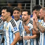 Messi Cetak Brace, Argentina Resmi Lolos ke Babak Gugur