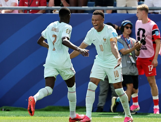 Prancis Libas Swedia 3-0 dan Tebar Ancaman di Piala Dunia