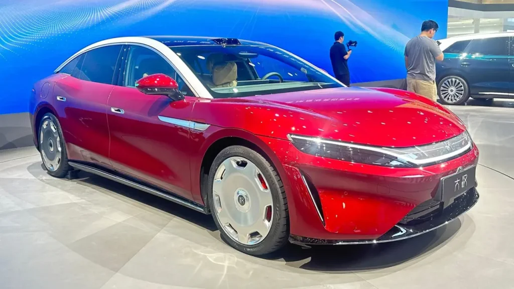 BYD Da Han EV sedan listrik flagship dengan jarak tempuh 1.008 km