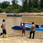Kapal BUMKA Angkut 4,5 Ton Beras Bantuan Bulog Tenggelam di Kutai Barat