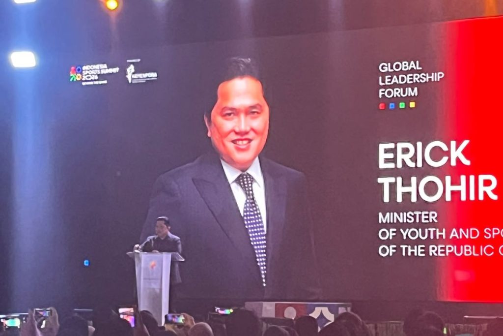 Menpora Erick Thohir membahas olahraga sebagai investasi strategis dalam Indonesia Sports Summit 2026.